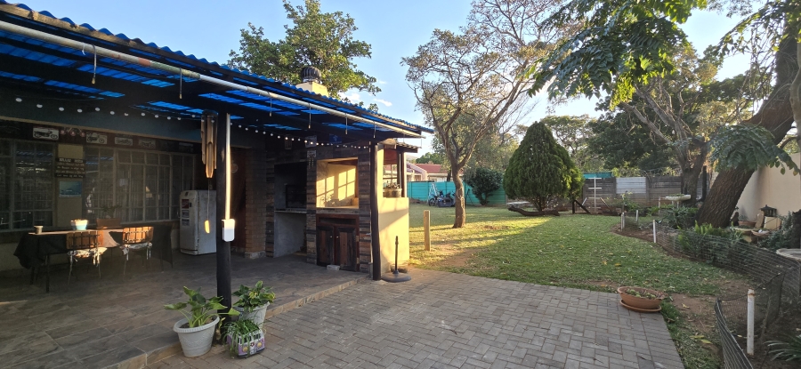 4 Bedroom Property for Sale in Geelhoutpark North West